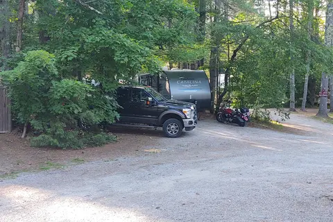 Riverside Pines Campsites and Cabins