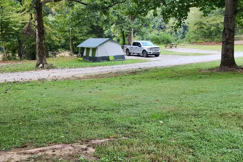 Horseshoe Bend Marina and Campgrounds