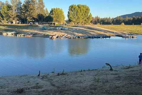 Lake Hemet Campground