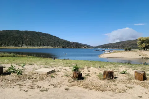 Lake Hemet Campground