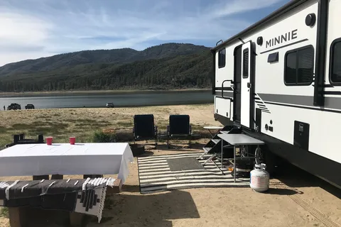 Lake Hemet Campground