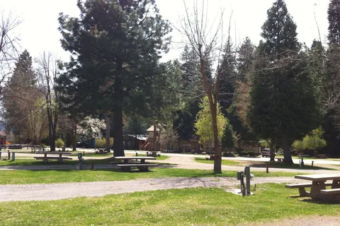 Mount Shasta City KOA Holiday