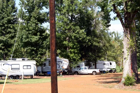 Backwater Jacks RV & Cabins