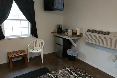 Oaklake Trails Naturist Resort