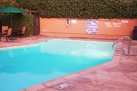 Anaheim Harbor RV Park
