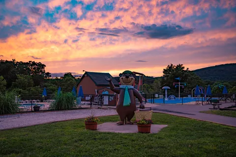 Jellystone Park At Natural Bridge