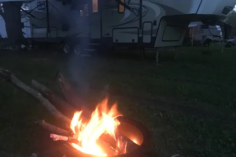 Yellow Lantern Kamp Grounds
