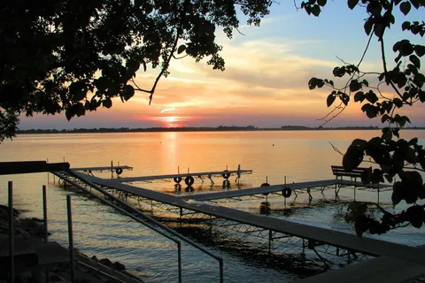 Valhalla Island Campground - Lake Shetek
