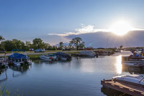 Oak Island Resort Campground