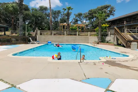 Sandollar Resort and RV Park