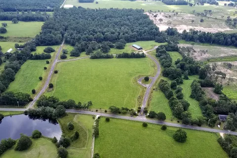 Caesar Oaks RV Park, Stable, and Campground