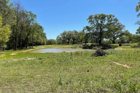 Caesar Oaks RV Park, Stable, and Campground