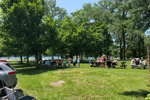 Seneca Lake Resorts 