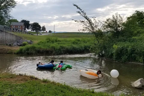Twin Bridge Meadow Family Campground