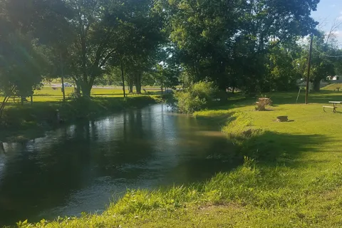 Twin Bridge Meadow Family Campground