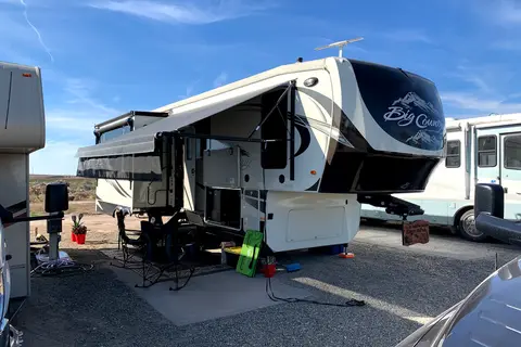 Sans End RV Park