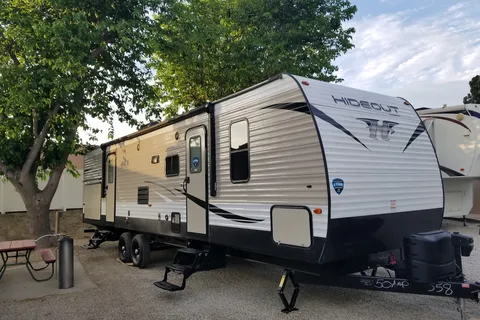 Valencia Travel Village RV Resort