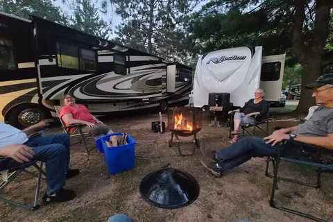 Hiawatha Trailer Resort