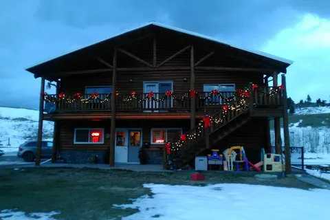 Crowsnest Pass Campground