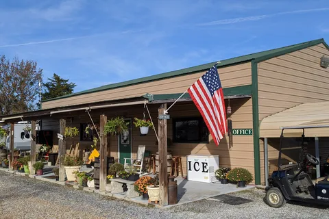 Montgomery South RV Park and Cabins
