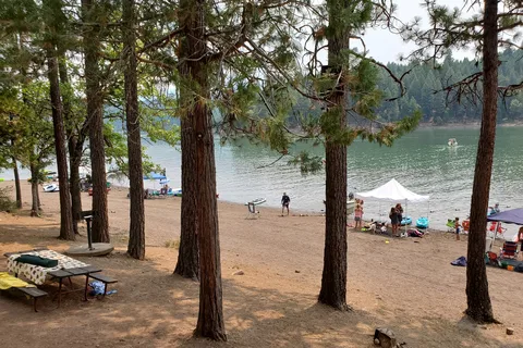 Willow Lake Resort