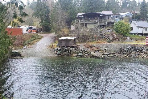 Bathgate General Store Resort and Marina