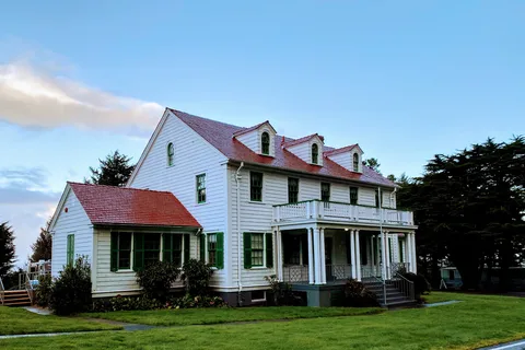 Umpqua Lighthouse State Park