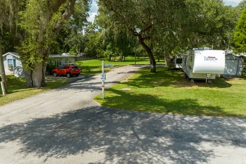 Dade City Resort