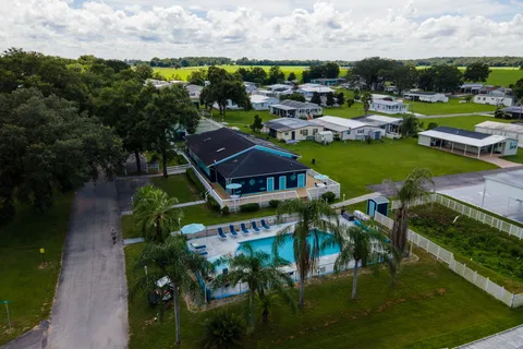 Country Aire Manor