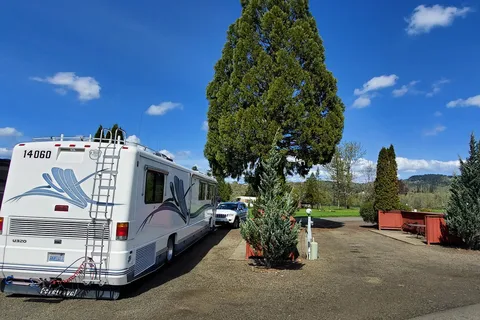 Sutherlin/Umpqua Valley KOA Holiday
