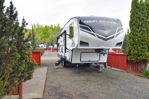 Sutherlin/Umpqua Valley KOA Holiday