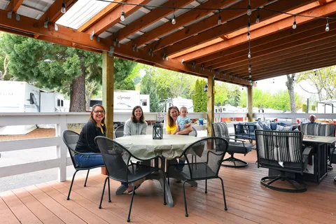 Sutherlin/Umpqua Valley KOA Holiday