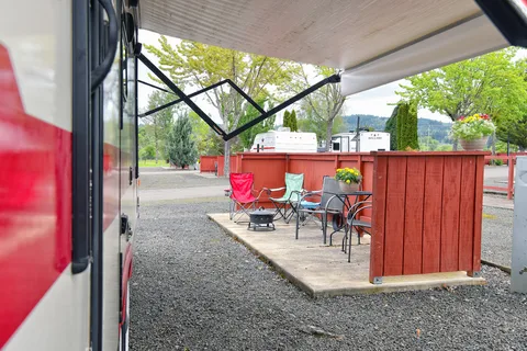 Sutherlin/Umpqua Valley KOA Holiday