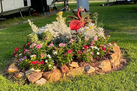 Grand Country Lakeside RV Park