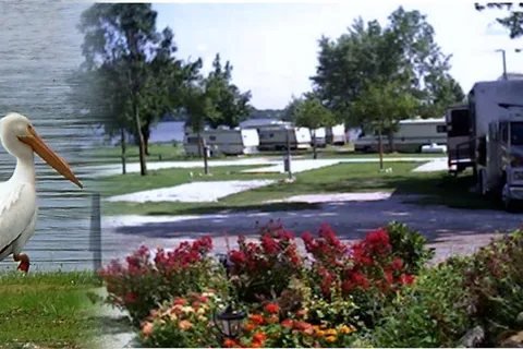 Grand Country Lakeside RV Park