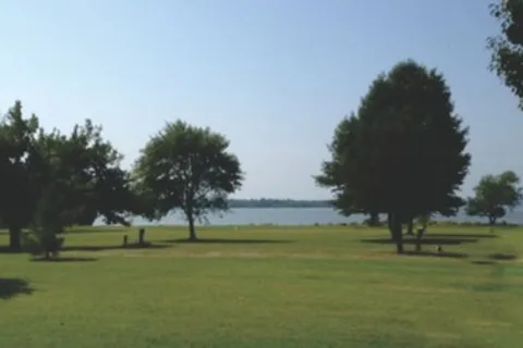 Grand Country Lakeside RV Park