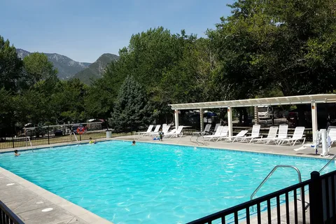 Mountain Lakes Resort