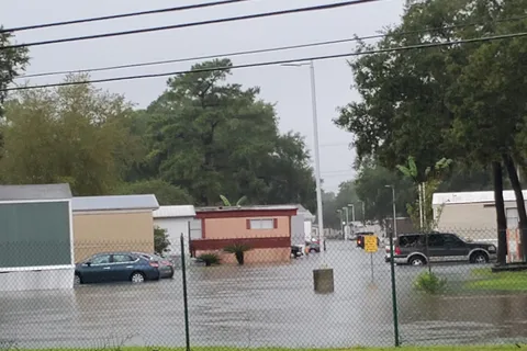 King Parkway Mh and RV Park