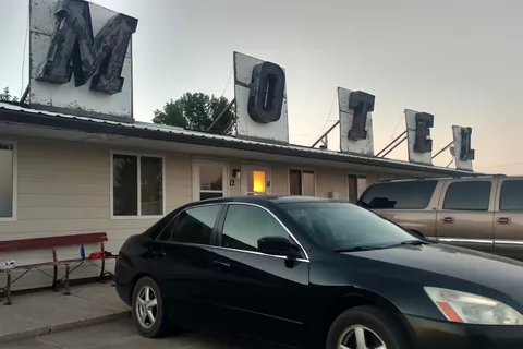Tower Motel and Camping