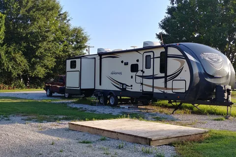 Maxey Care RV Park