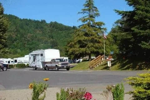 At Rivers Edge RV Resort