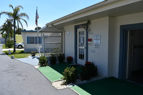 Royal Palms Mobile Home Park
