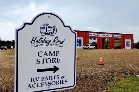 Holiday Road Travel Center