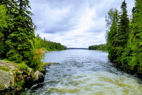 Wekusko Falls Provincial Park