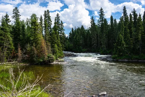 Wekusko Falls Provincial Park