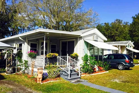 River Palm RV Resort