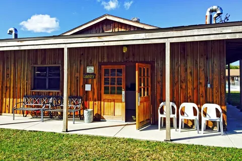 River Palm RV Resort