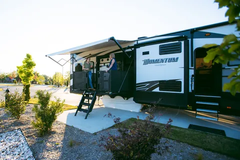 CrossRoads Coach Resort at the ROB