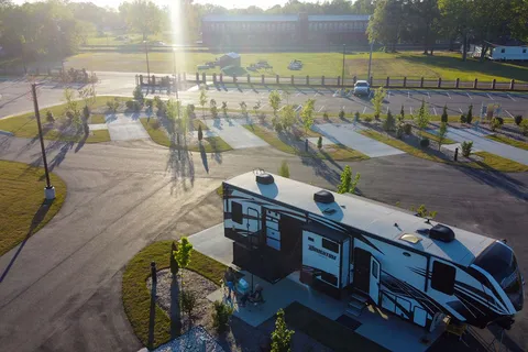 CrossRoads Coach Resort at the ROB