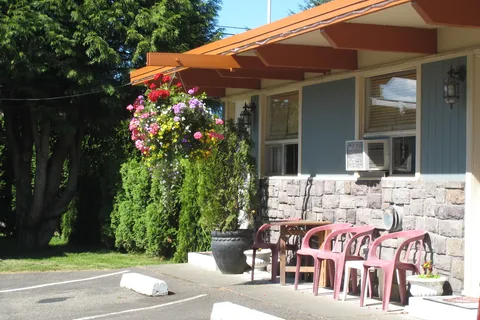 Glencoe Motel and RV Park